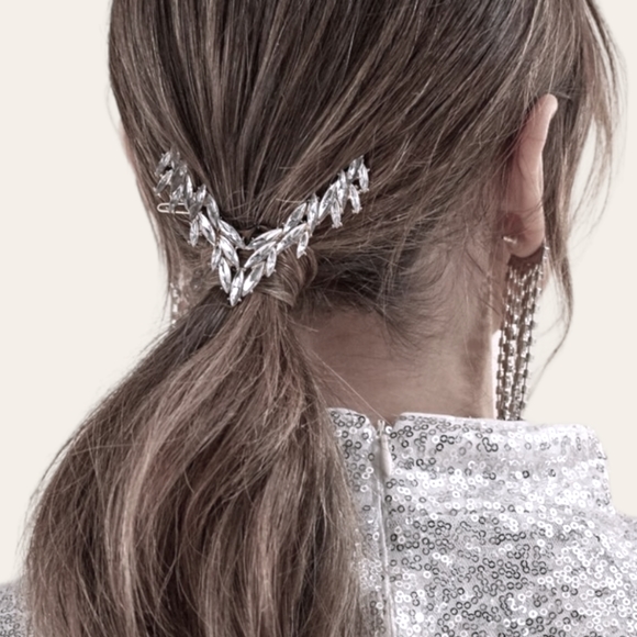 Rhinestone V Shape Hair Clip- Silver and gold toned - Zinc and Alloy - Picture 4 of 9